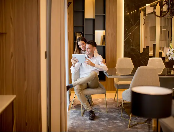 couple posing for candid